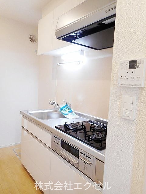 キッチン　システムキッチン仕様です。