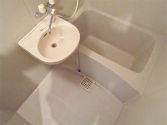 バス・シャワールーム　嬉しいバストイレ別