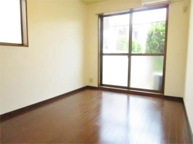 その他部屋・スペース　２面採光の明るいお部屋です