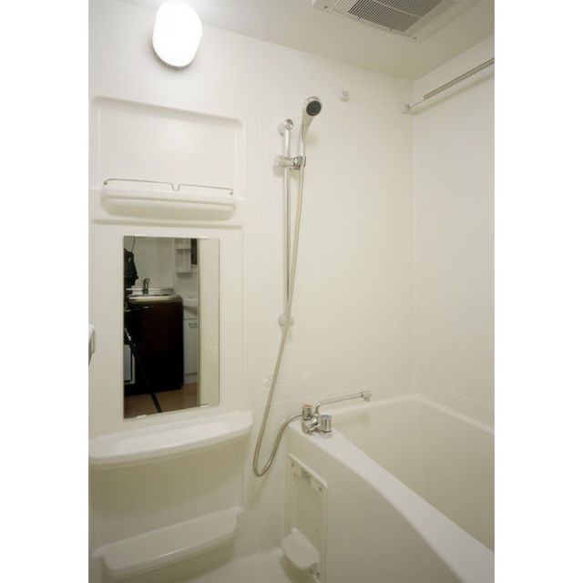 バス・シャワールーム　同物件別部屋のお写真になります。現況優先です。