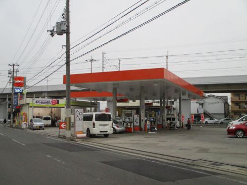 その他　日新商事（株）大阪支店Ｄ．Ｄ深井駅前給油所（その他）まで506m