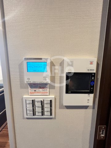 セキュリティ　ローレルタワー堺筋本町　インターホン