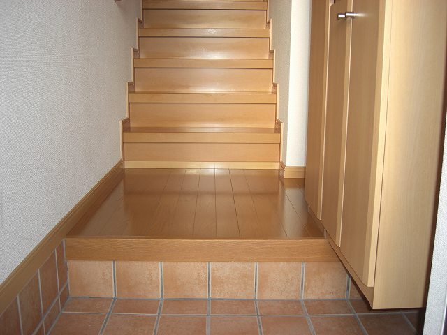 玄関　落ち着いた玄関です