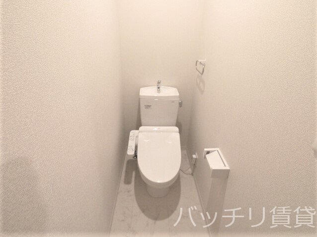トイレ　※同型タイプ写真の為、現状優先。