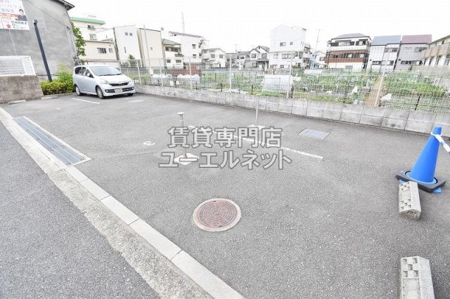 駐車場　敷地内駐車場