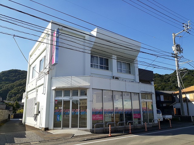銀行　徳島大正銀行橘支店（銀行）まで450m