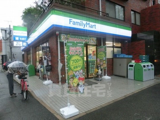 コンビニ　ファミリーマート 博多対馬小路（コンビニ）まで252m