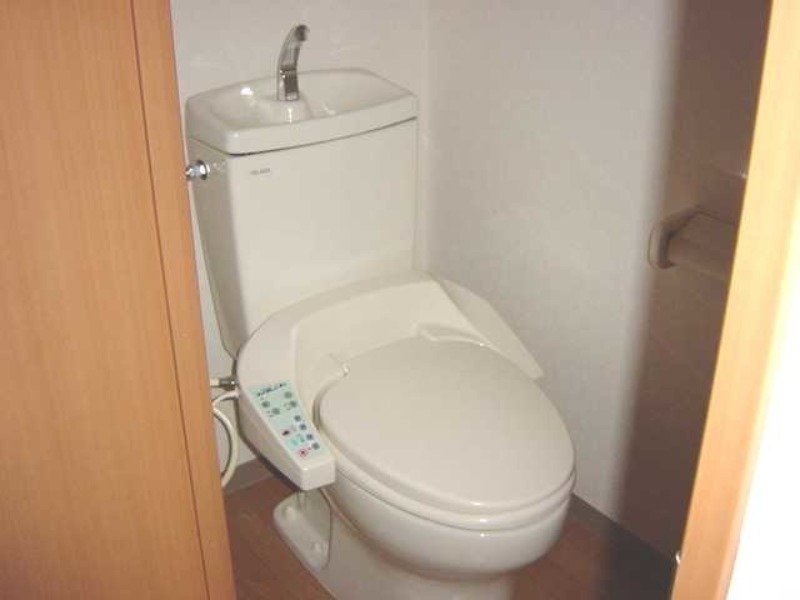 トイレ　図面と現状に相違がある場合には現状を優先