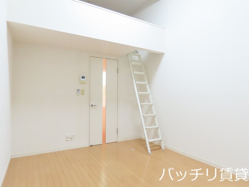 居室・リビング　別号室写真の為、現状を優先いたします