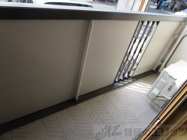 バルコニー　バルコニー