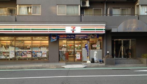 コンビニ　セブンイレブン渋谷笹塚東店（コンビニ）まで225m