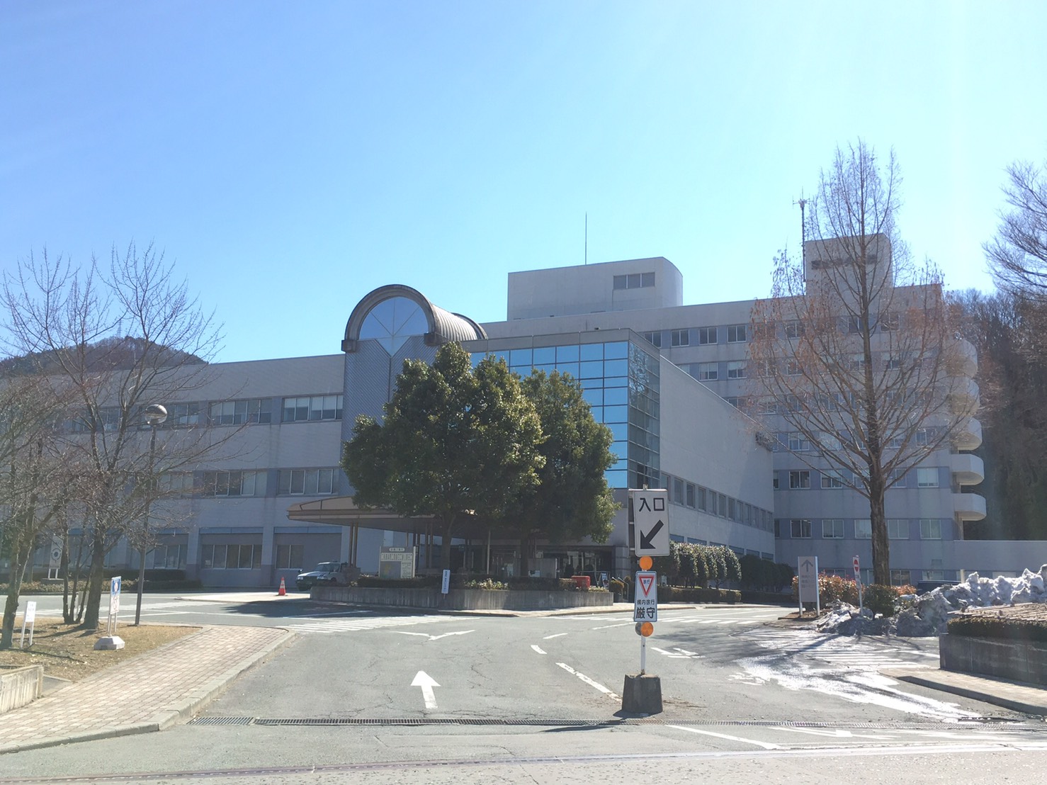 病院　公立学校共済組合東北中央病院（病院）まで954m