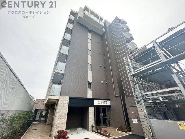 建物外観　安心のオートロック付き♪
