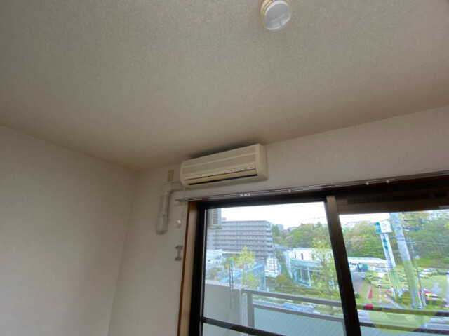 その他設備　エアコンが付いています。時期に関係なく使うことが出来ます。