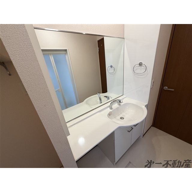 洗面設備　洗髪洗面化粧台