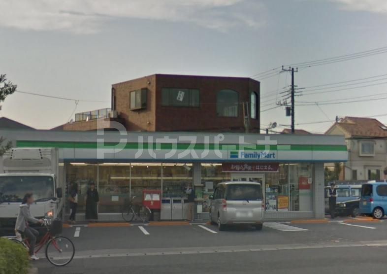 コンビニ　ファミリーマート花輪インター店（コンビニ）まで130m