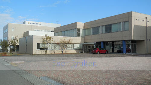 図書館　富山福祉短期大学図書館（図書館）まで472m