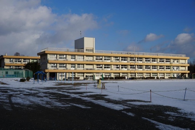 小学校　郡山市立安積第三小学校（小学校）まで1403m