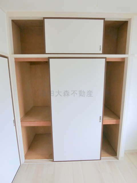 収納　洋室4.5帖　押し入れ