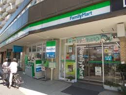 コンビニ　ファミリーマート 文京白山駅前店（コンビニ）まで169m