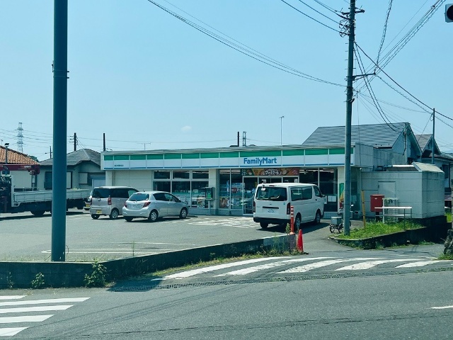 コンビニ　ファミリーマート海田岩蔵街道店（コンビニ）まで793m
