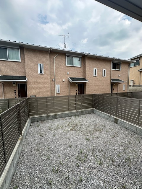 庭　南東向きの専用庭です☆お庭でゆったり過ごしたり、ガーデニング