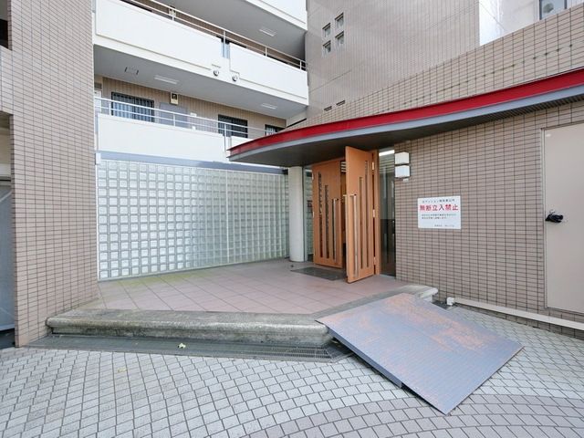 エントランス　★タウンハウジング稲田堤店までお問い合わせくださいませ★