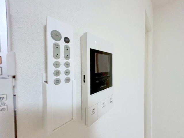 セキュリティ　TVモニターホンで来客が誰か確認してから開けて下さいね