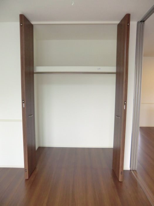 収納　※他部屋参照　向き反対の可能性あり