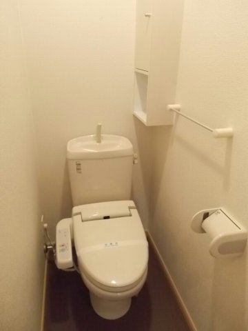 トイレ　ゆったりとした空間のトイレです