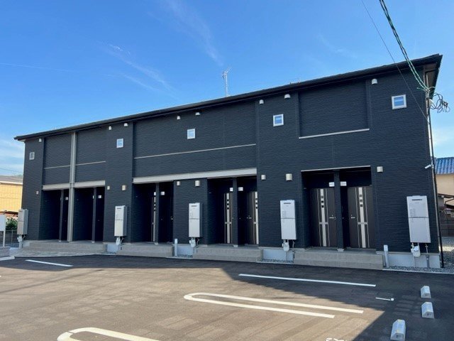 建物外観　落ち着いた雰囲気の外観です