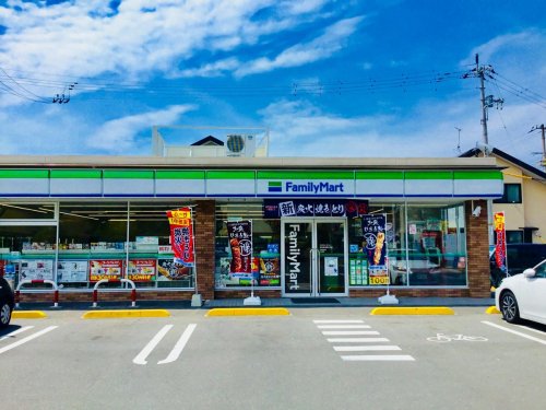 コンビニ　ファミリーマート 高松屋島西町北店（コンビニ）まで482m