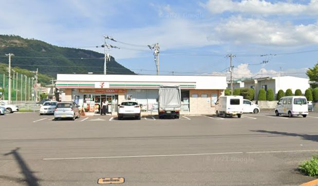 コンビニ　セブンイレブン 高松屋島西店（コンビニ）まで698m