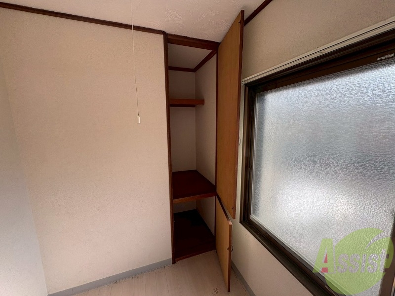 収納　こちらは収納です。物をしまう事ができますね！