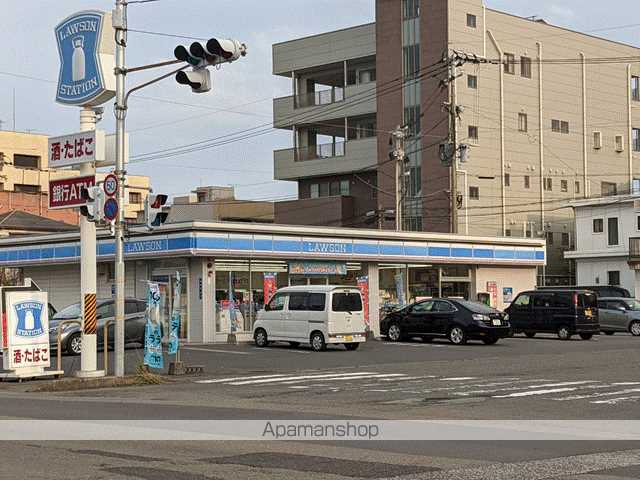 コンビニ　ローソン（コンビニ）まで713m