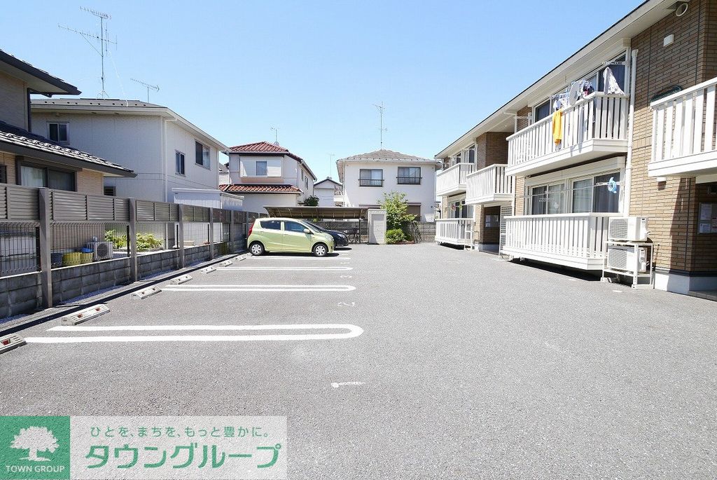 駐車場　駐車場