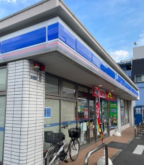 コンビニ　ローソン（コンビニ）まで279m