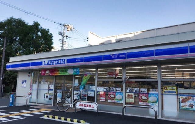 コンビニ　ローソン港区弁天五丁目店（コンビニ）まで67m