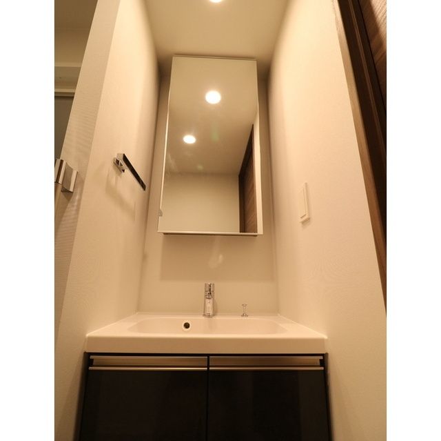 洗面設備　別タイプ部屋　参考写真です