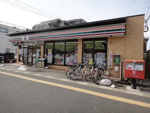 コンビニ　セブンイレブン（コンビニ）まで130m