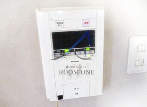 セキュリティ　モニター付きインターホンです。