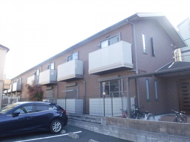 建物外観　2007年完成☆ ダブルロックドア・オートロック・モニター付