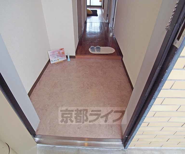 玄関　広々した玄関です