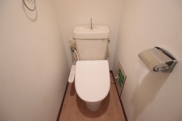 トイレ　別室の参考写真です。※現況優先