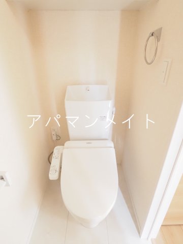 トイレ　ウォシュレット付きです！