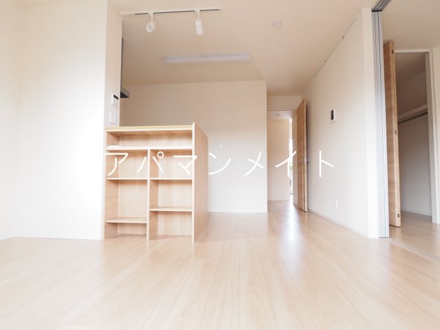 居室・リビング　素敵な棚付きです！