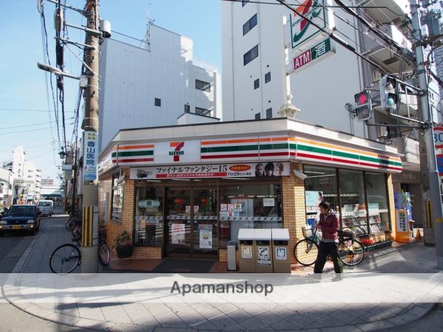 コンビニ　セブンイレブン（コンビニ）まで130m