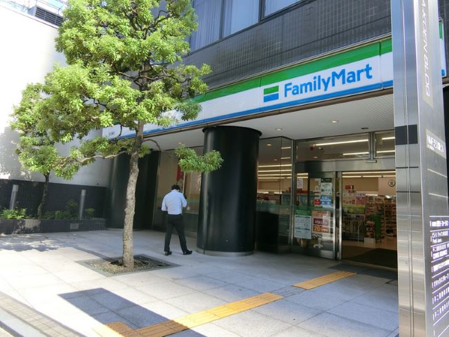 コンビニ　ファミリーマート芝公園店（コンビニ）まで87m