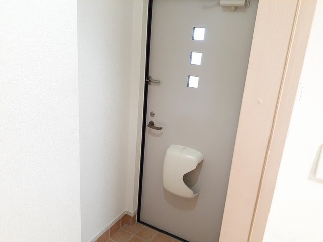 玄関　図面と現状に相違がある場合には現状を優先