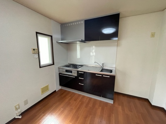 キッチン　※別部屋の写真です